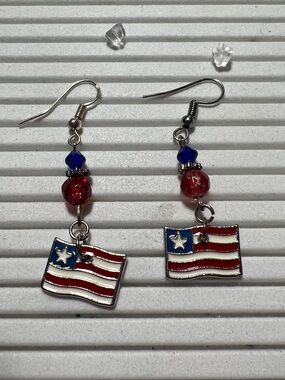 Patriotic Red, White & Blue Flag Dangle Earrings